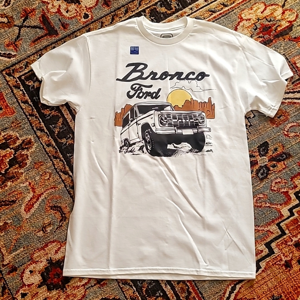Bronco Tee